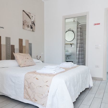 Bed and Breakfast Il Frangipane Формия Экстерьер фото